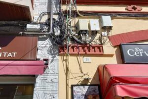 palomas-cableado-telefonia-fachada